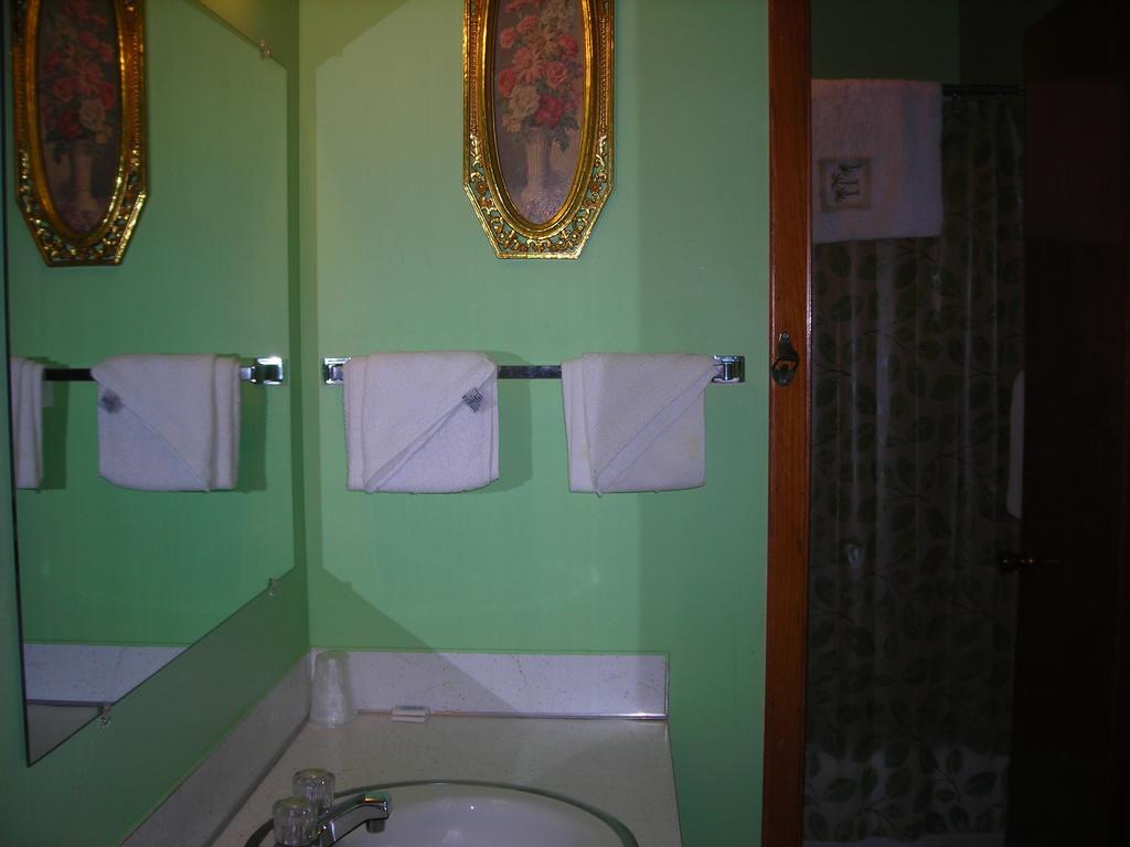 Deer Trail Motel Wisconsin Dells Ruang foto