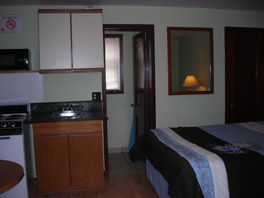 Deer Trail Motel Wisconsin Dells Ruang foto