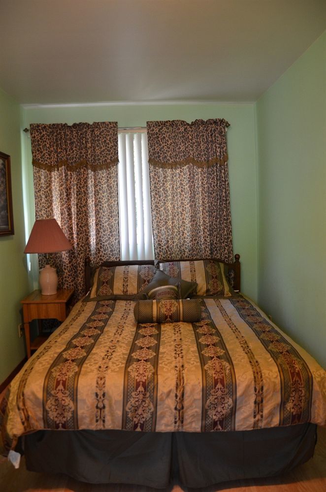 Deer Trail Motel Wisconsin Dells Bagian luar foto