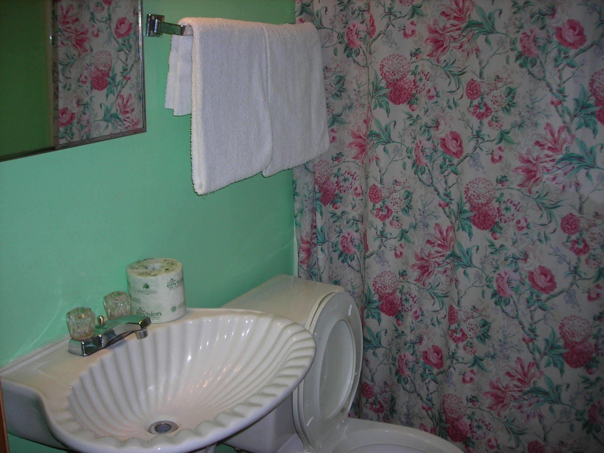Deer Trail Motel Wisconsin Dells Bagian luar foto